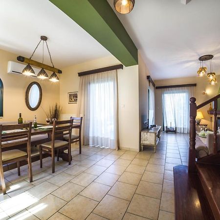 Joya Luxury Villas Kypseli Luaran gambar